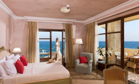 ДариТур Днепр_aquila_rithymna_beach_-_beach 9